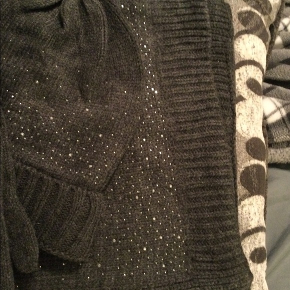 🔥🤩🤩🔥Rhinestone Embellished Hat, Scarf and Glove Set🔥🤩🤩🧤🔥 - Picture 5 of 9